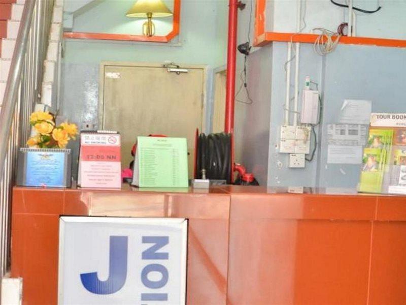J &J Hotel Kota Kinabalu Extérieur photo