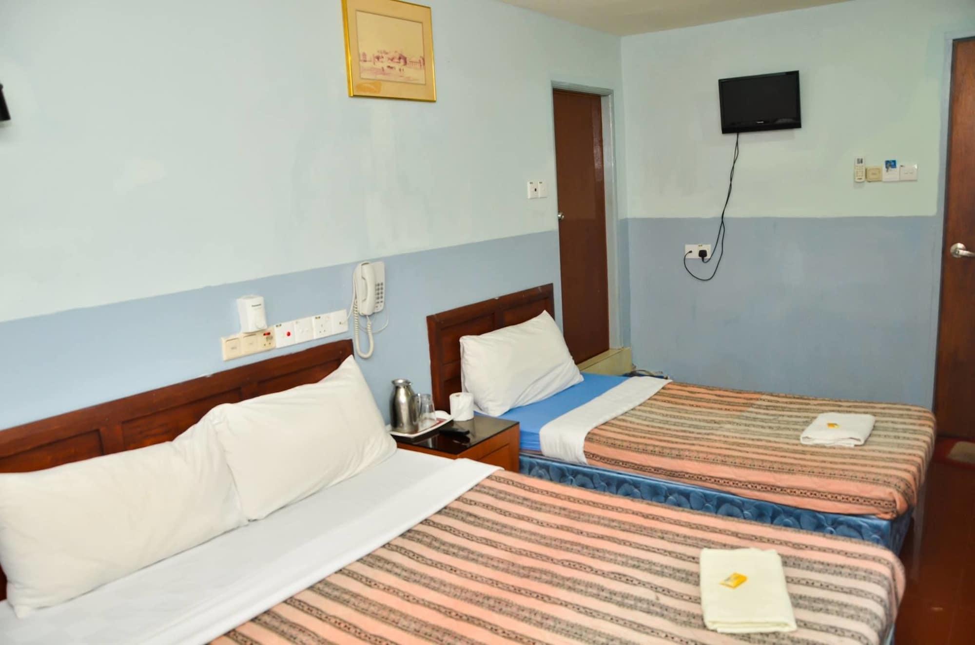 J &J Hotel Kota Kinabalu Extérieur photo