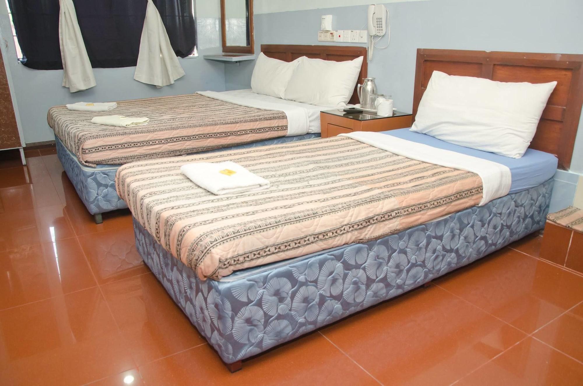 J &J Hotel Kota Kinabalu Extérieur photo
