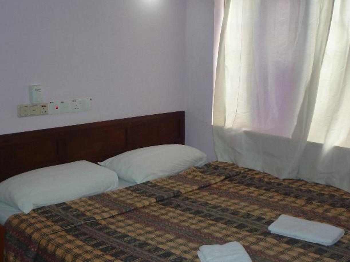 J &J Hotel Kota Kinabalu Extérieur photo