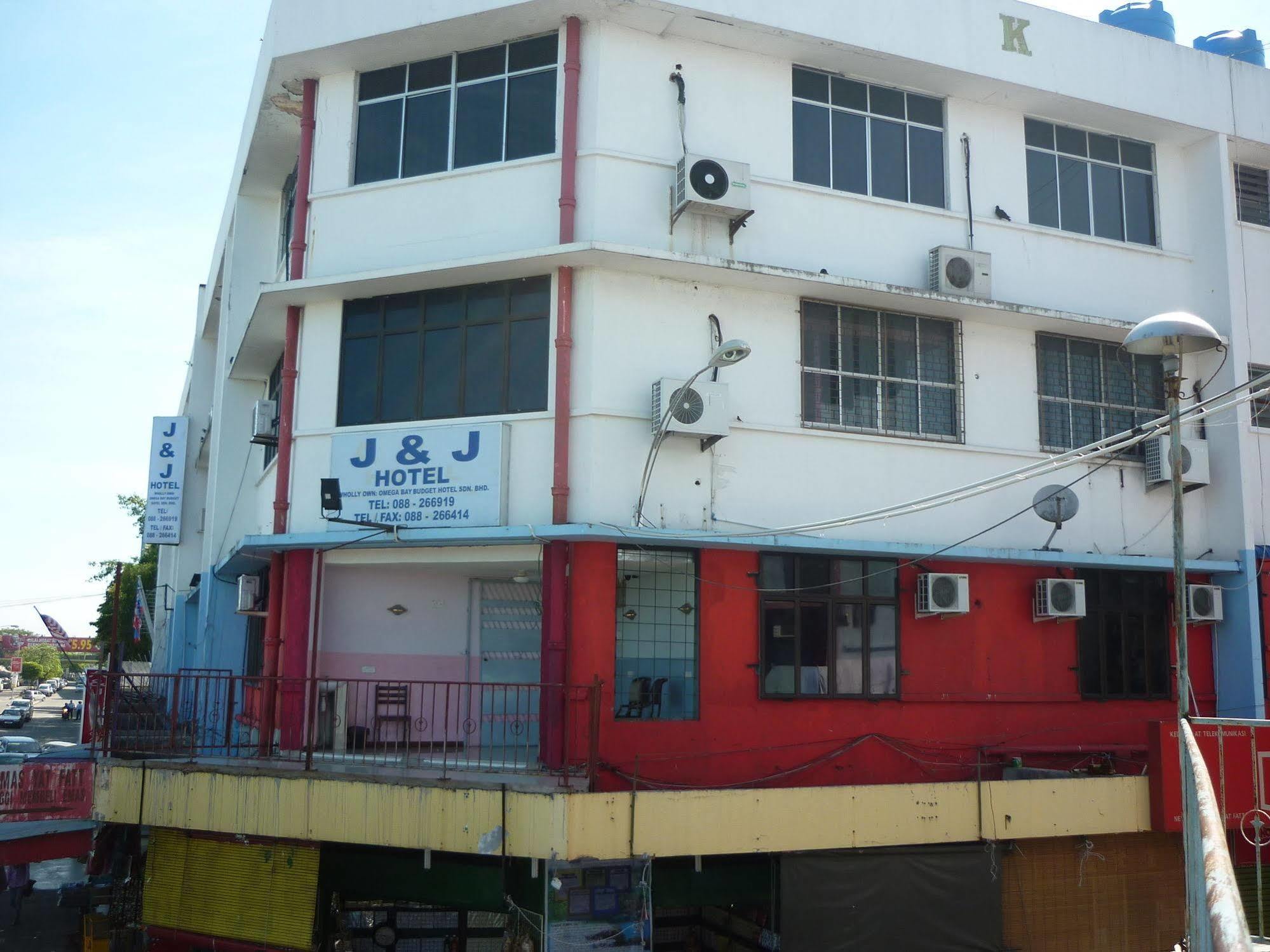 J &J Hotel Kota Kinabalu Extérieur photo